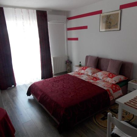 Hanifa Apartmani Ρόβινι Εξωτερικό φωτογραφία
