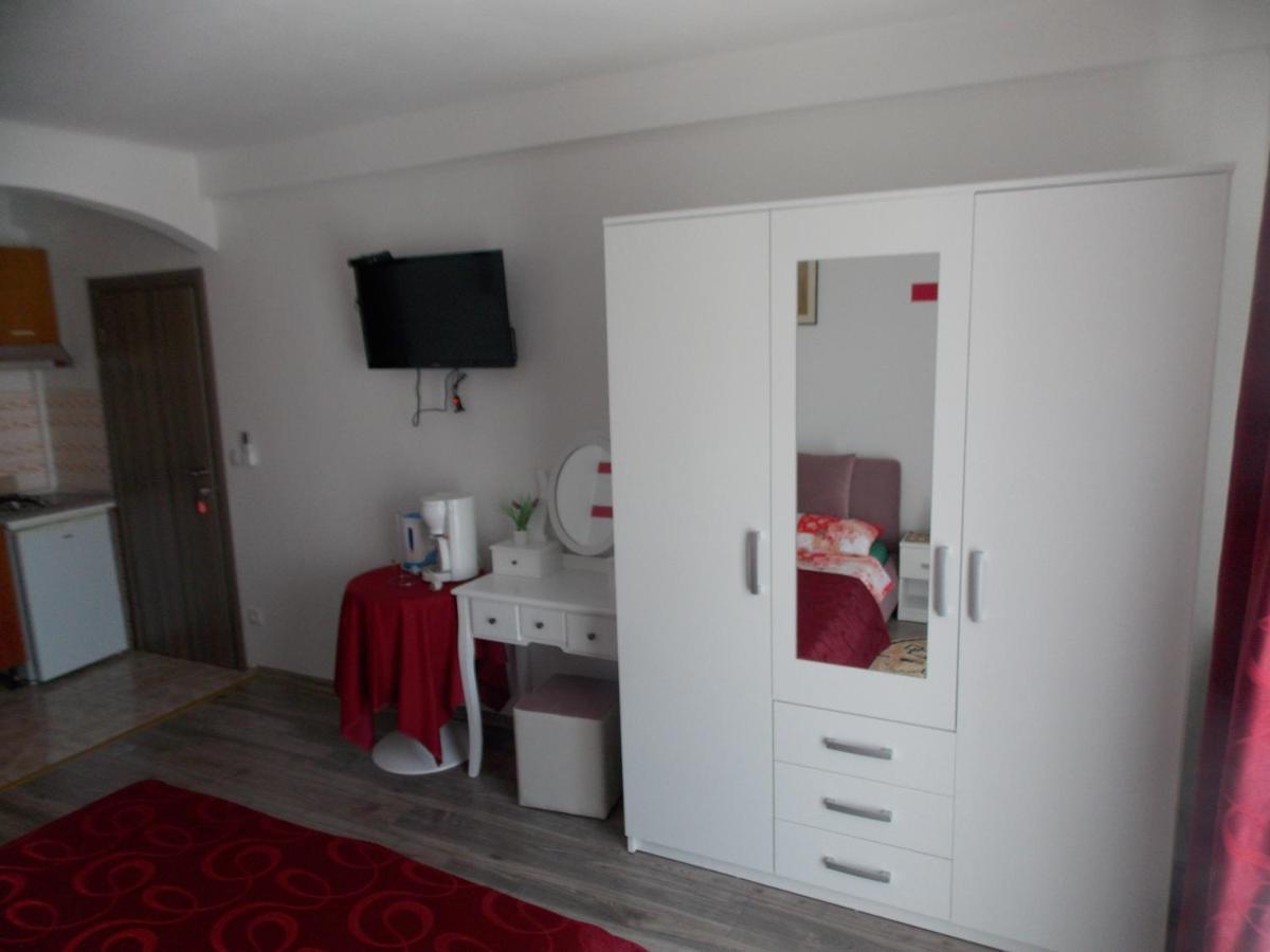 Hanifa Apartmani Ρόβινι Εξωτερικό φωτογραφία