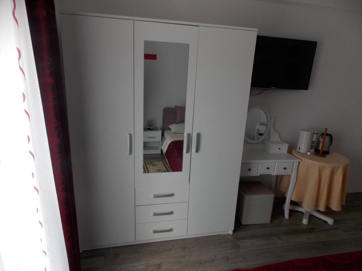 Hanifa Apartmani Ρόβινι Εξωτερικό φωτογραφία