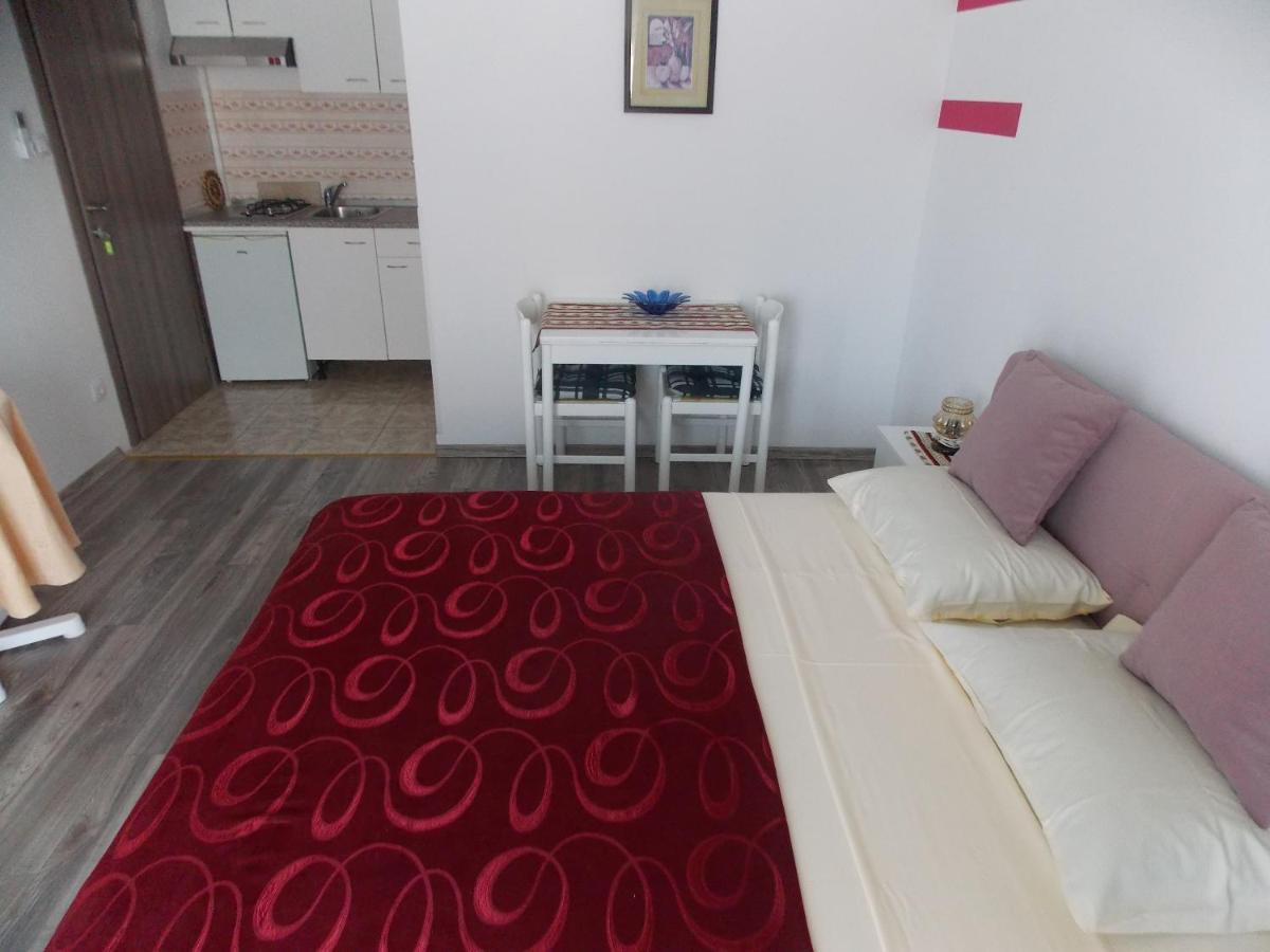 Hanifa Apartmani Ρόβινι Εξωτερικό φωτογραφία